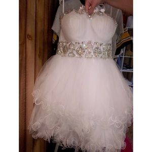 Homecoming / prom dress